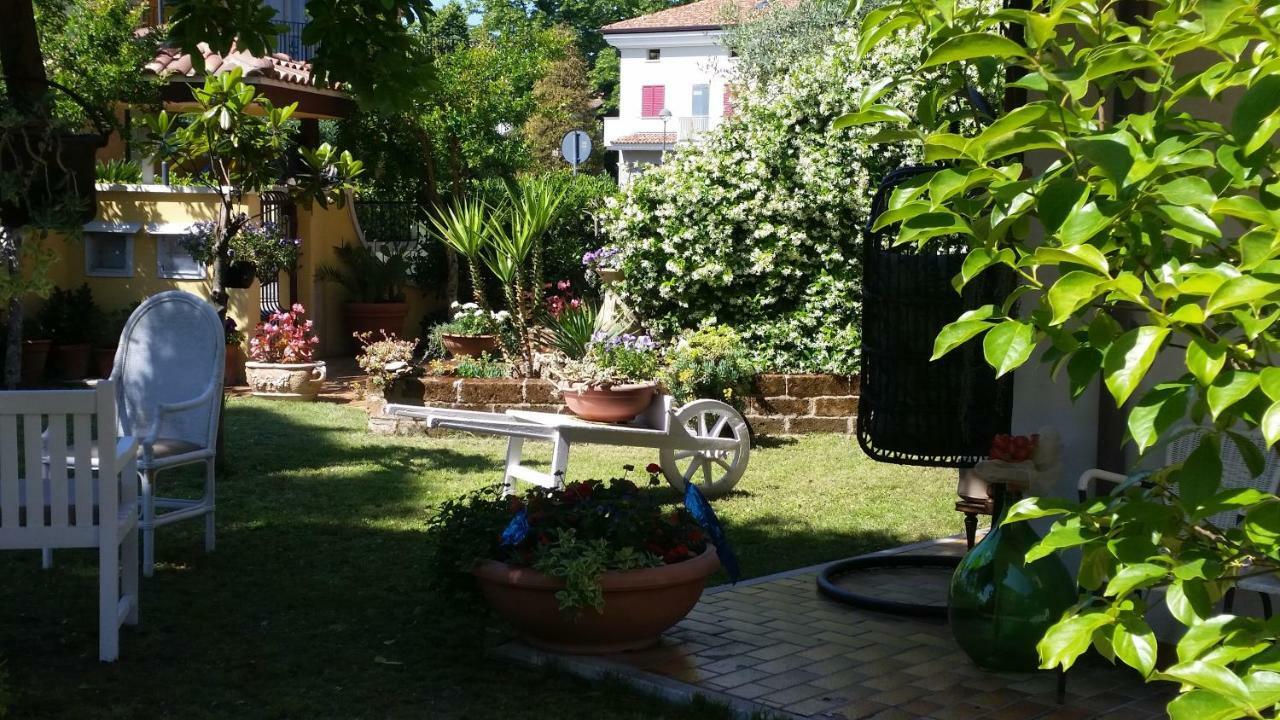 A Casa Di Gabri Bed & Breakfast ซาน จิโอวานนิ อิน มาริยาโน ภายนอก รูปภาพ